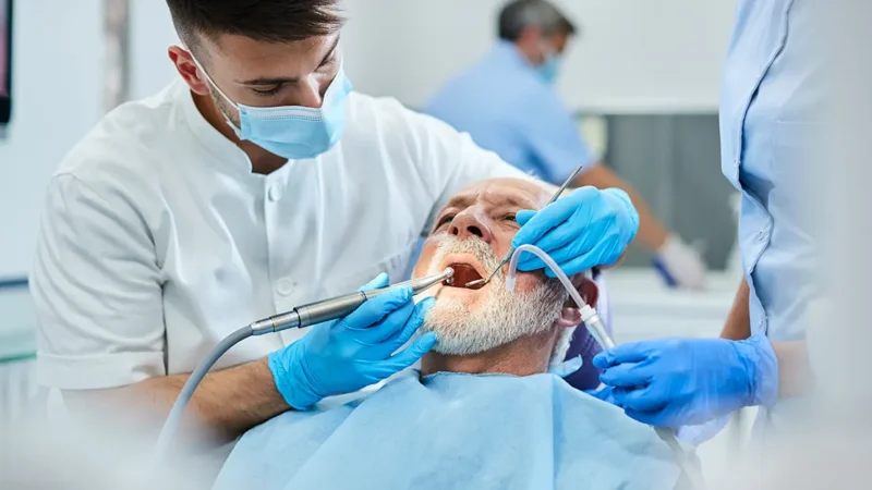 Veja como conseguir implante dentário gratuito pelo SUS — passo a passo completo
